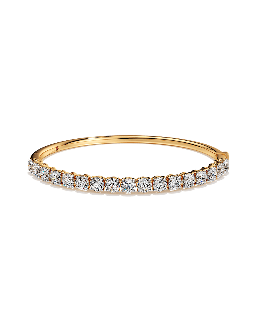 Winning Suits Me Oval Bangle