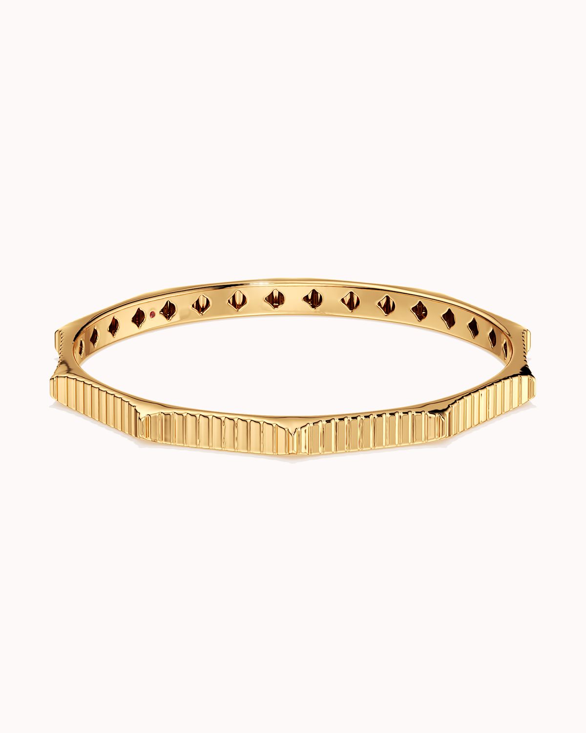 Hourglass Facet Round Bangle