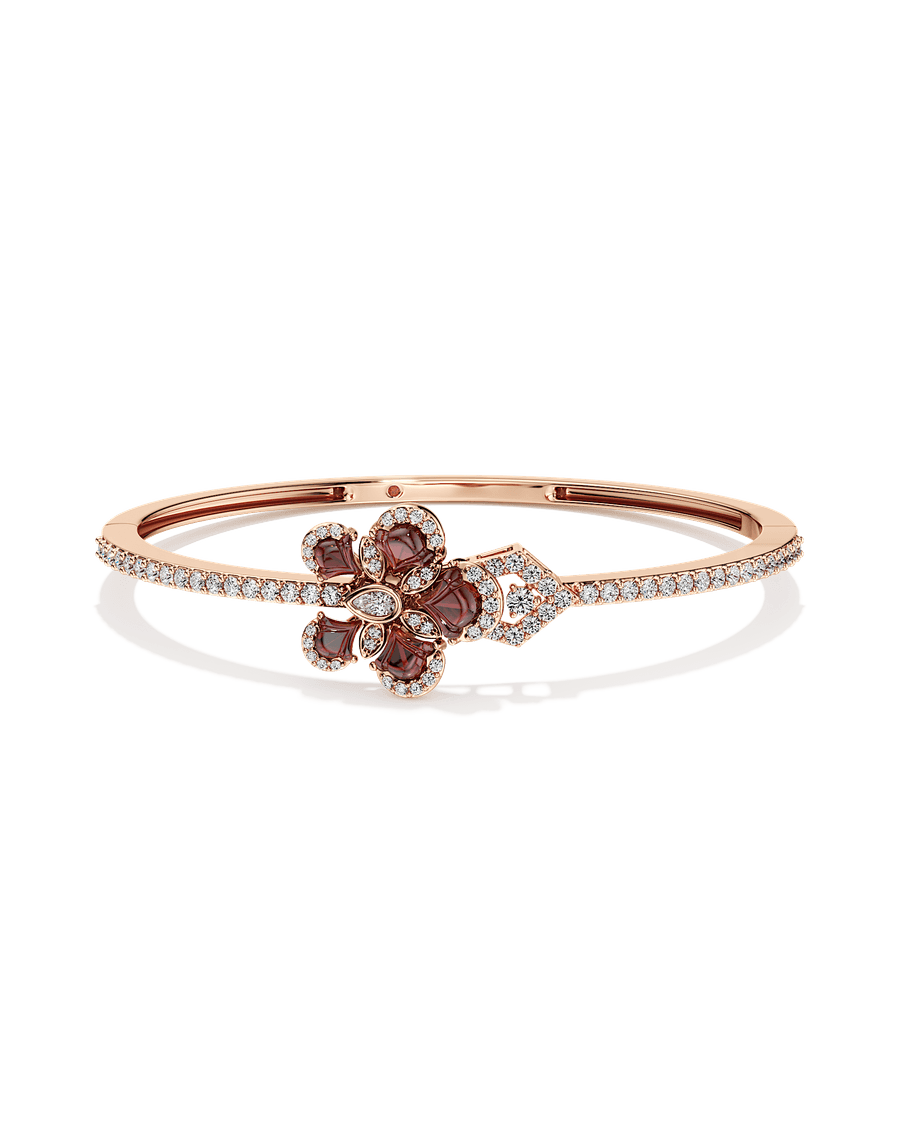 Scallop Bloom Oval Bangle